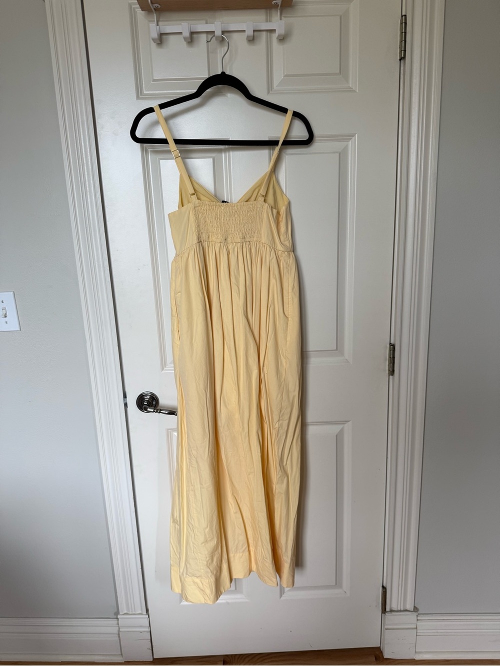 Abercrombie & Fitch Butter Yellow Midi Dress size Medium - Picture 4 of 5